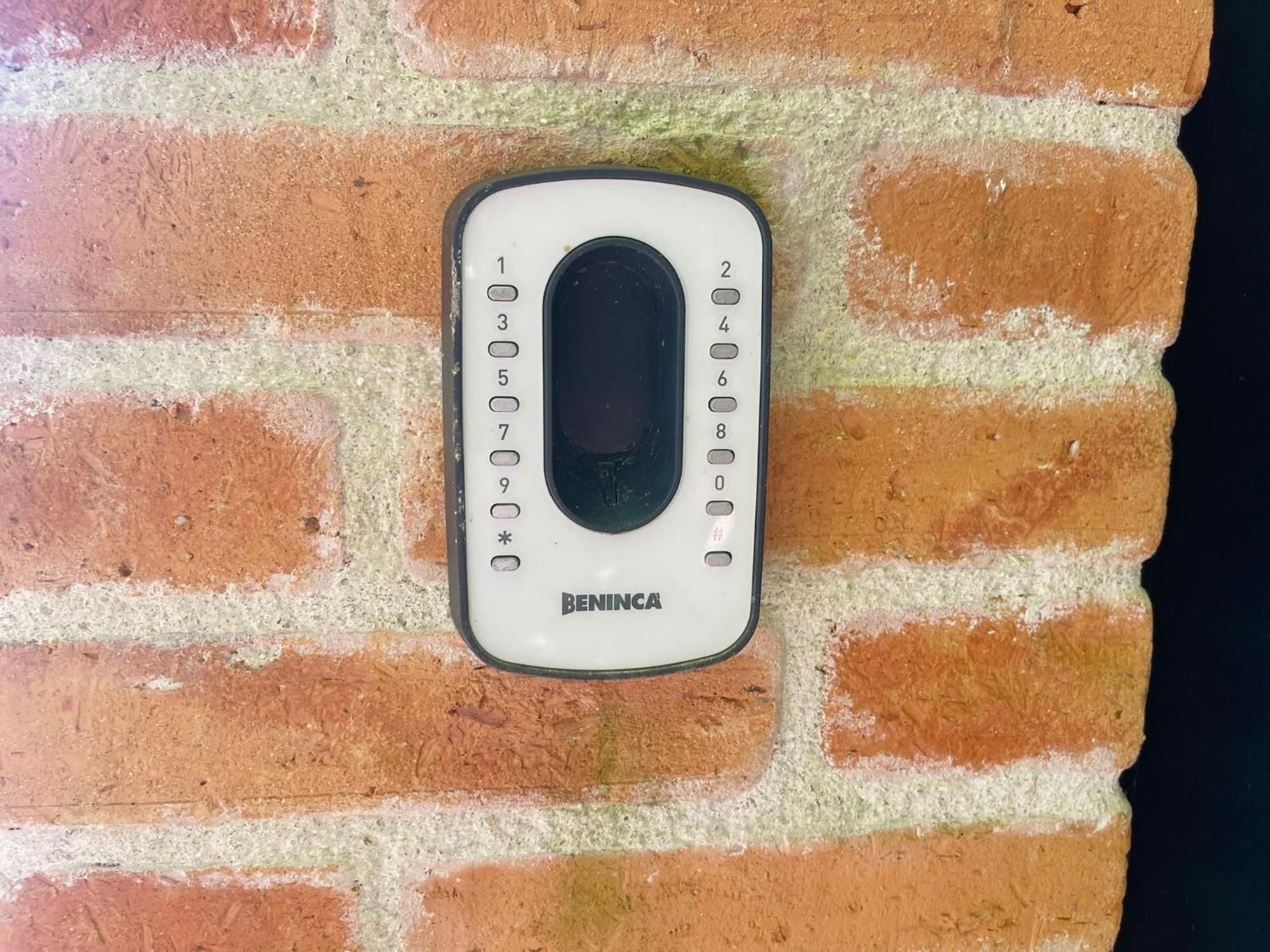 Maison Chaleureuse De 4 A 12 Personnes Neuville-aux-Bois Exterior foto